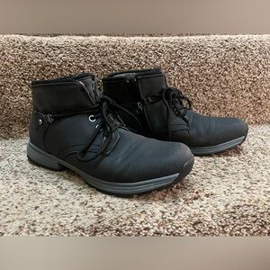 Sporto Black Chukka ankle Boots barefoot wool women’s size 10M waterproof